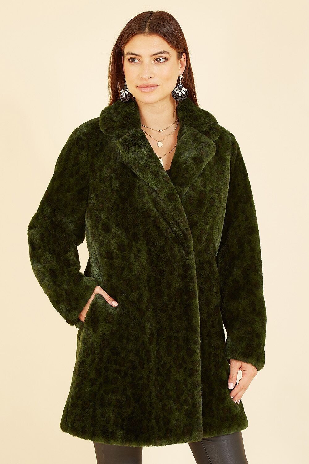 Yumi faux outlet fur coat