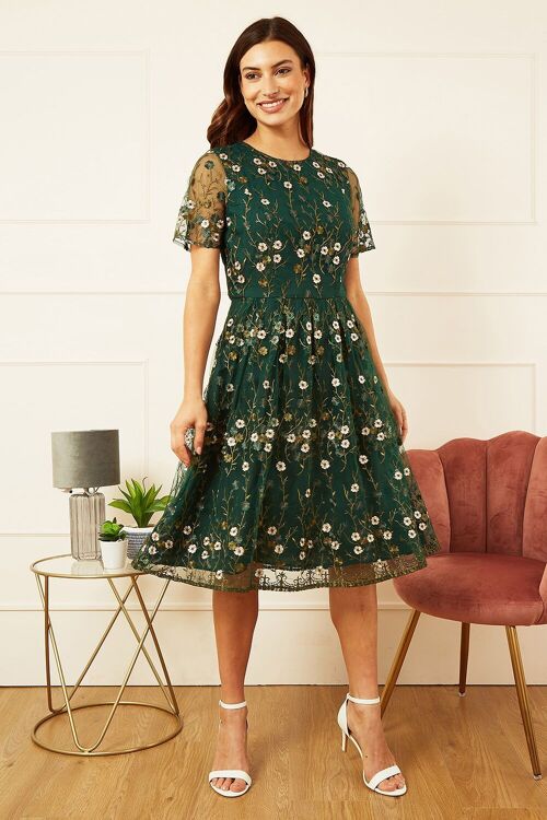 Yumi Green Embroidered Floral Skater Dress