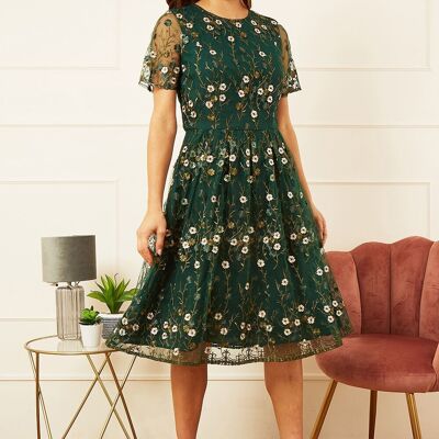 Yumi Green Embroidered Floral Skater Dress