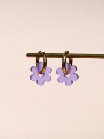 Créoles en acier inoxydable fleur violette 1