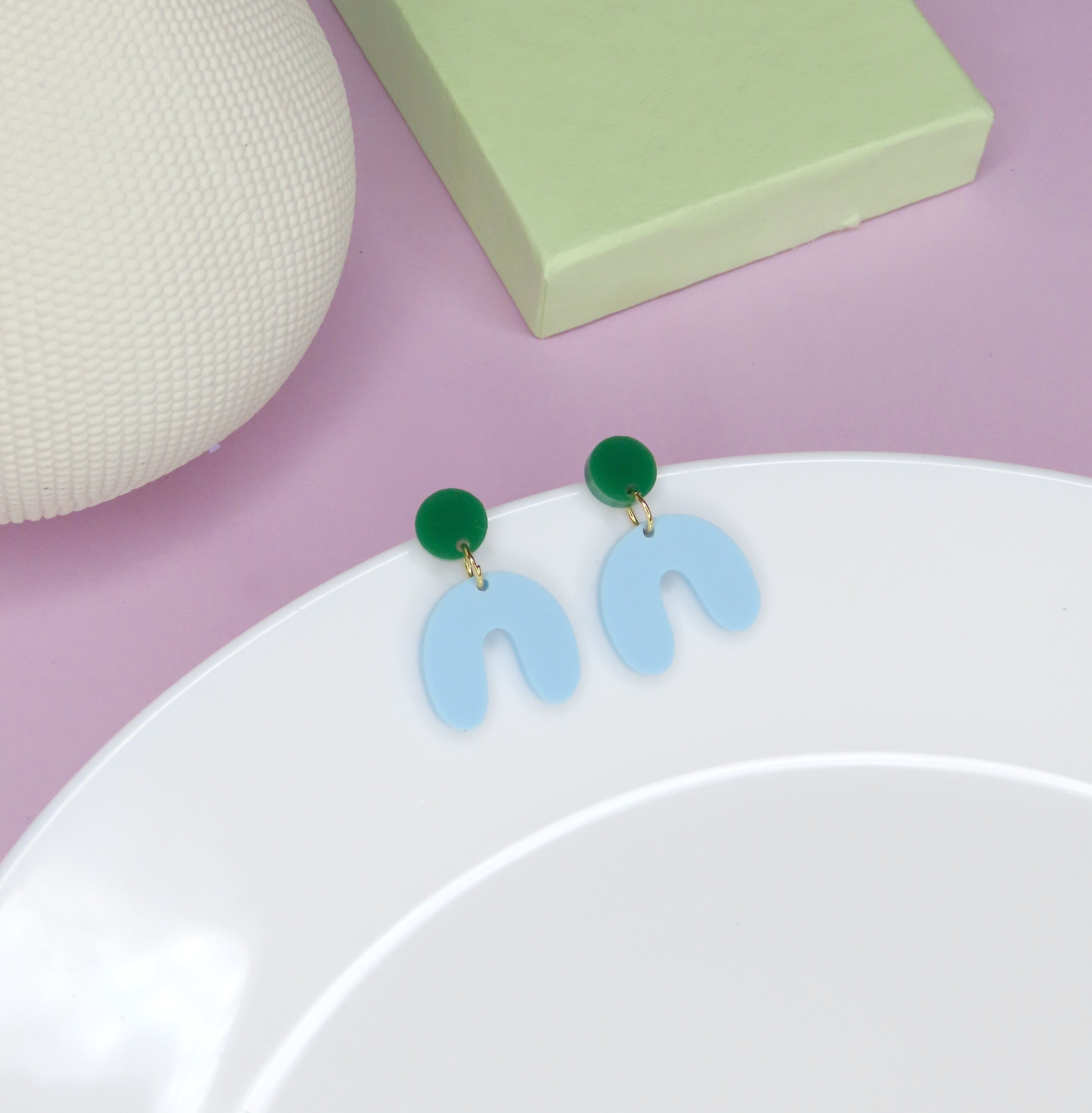 Small arch bow earrings in frog green light blue