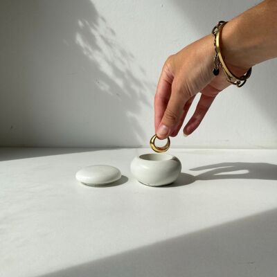 Concrete jewelry jar| Decorative concrete pot | PERSIAN concrete pot with lid