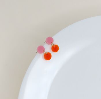 Boucles d'oreilles acryliques Dotty en orange fluo rose 2