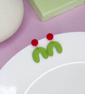 Boucles d'oreilles petites arche en rose olive transparent 1