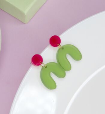 Boucles d'oreilles petites arche en rose olive transparent 2