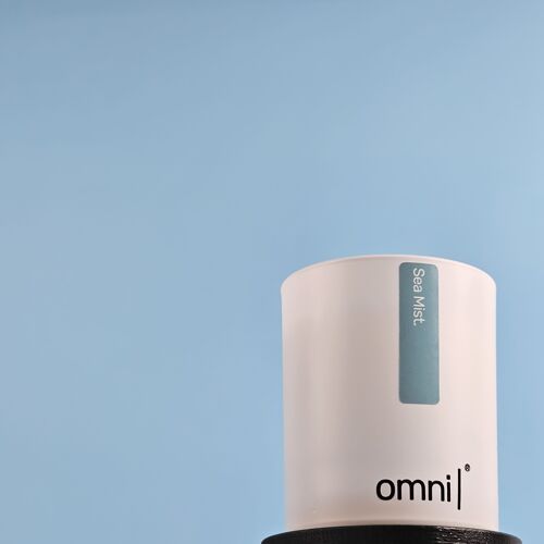 Omni Sea Mist Candle - 20cl - Coconut, Freesia + Sea Salt