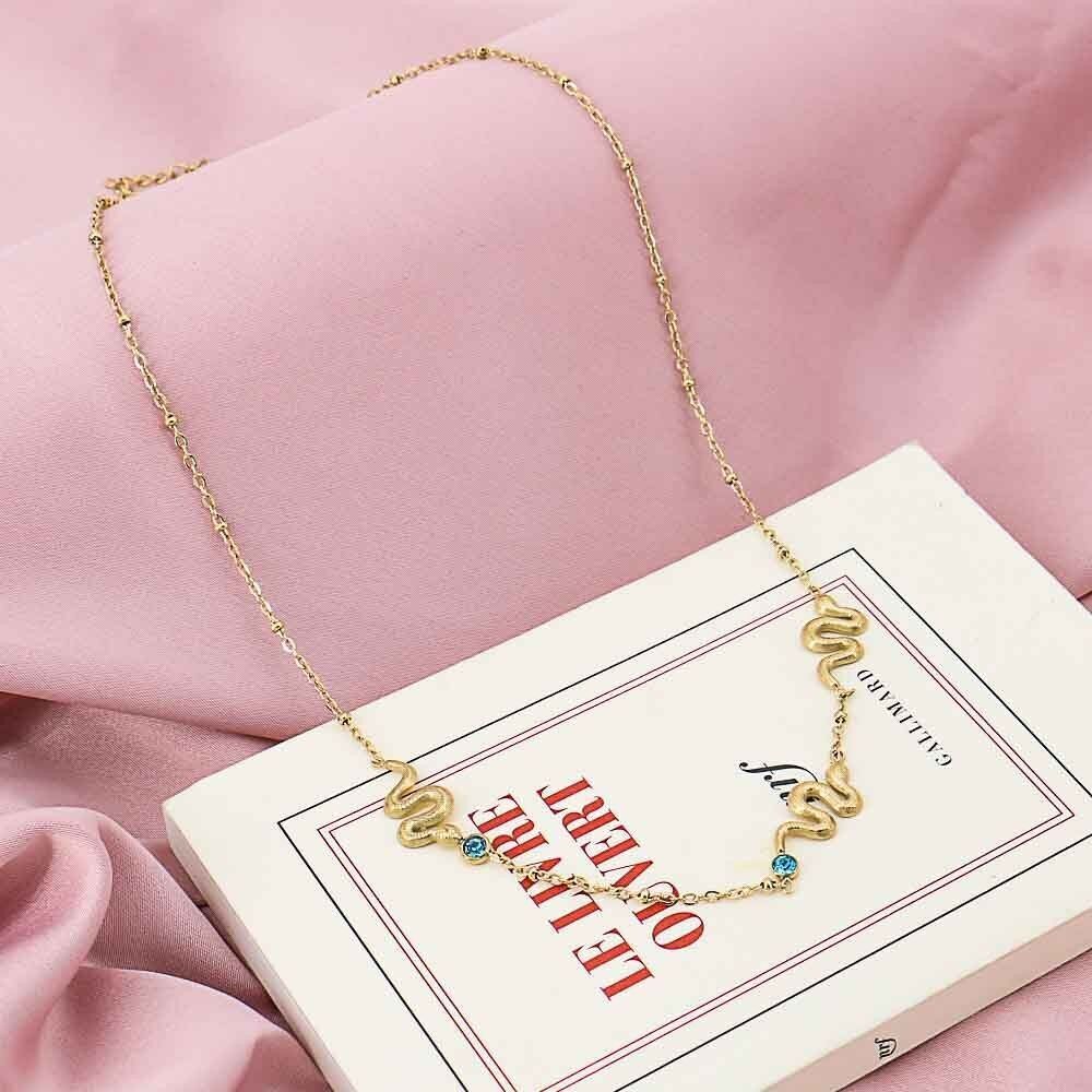 Bunte Schlangenanhänger-Halskette aus Kristallstahl 0123021