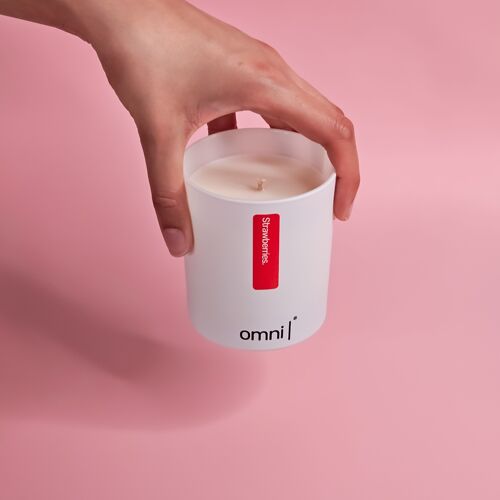 Omni Strawberries Candle - 30cl - Strawberry, Raspberry + Vanilla