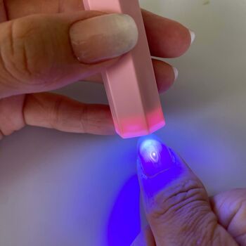 NOOVES NAILS Lampe UV portable pour polymérisation des ongles - Séchage rapide en 8s - Batterie longue durée - Compacte et autonome 4