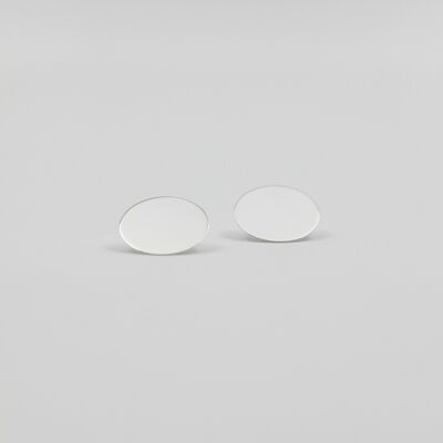 Circle small symmetrical pair earrings