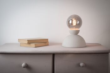Lampe de table blanche moderne 4