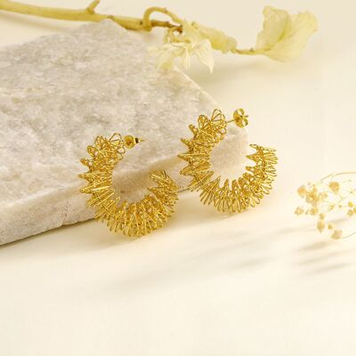Gold wire earrings
