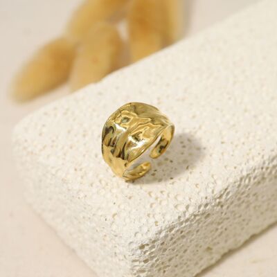 Hammered gold ring