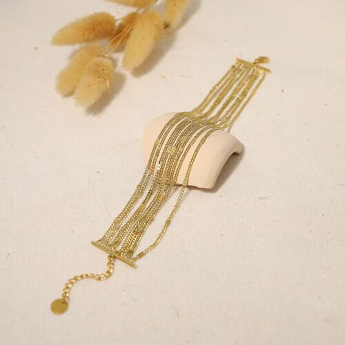 Bracelet doré avec multi chaînes reliées