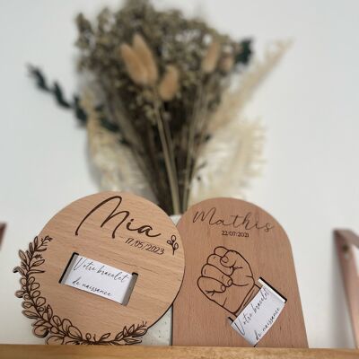 Engraved wooden birth bracelet holder