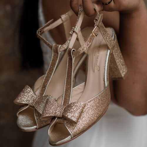 Sandale mariée en paillettes dorées