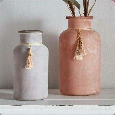 Lot vases