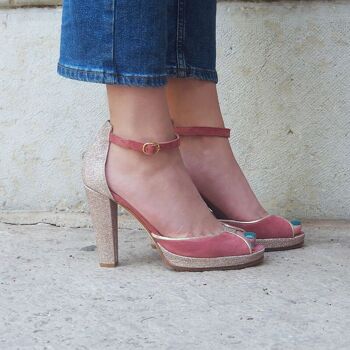 Sandale de mariée rose et dorée 5