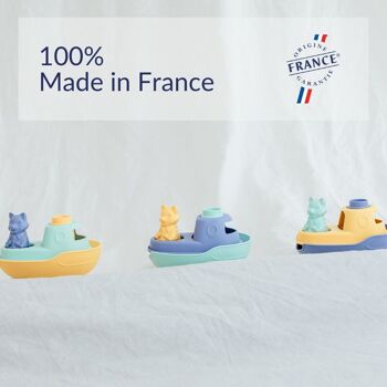 Le Jouet Simple, Bateaux 2-en-1 et Figurine, Jouets Éducatif pour Le Bain & La Plage, Fabriqués en France, 100% Plastique Recyclé et Recyclable, Lavables au Lave-vaisselle, Cadeau Enfants Filles et Garçons Dès 1 An, Assortiment 4