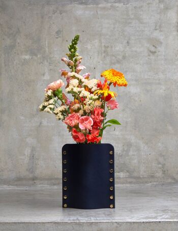 Vase en cuir - Bauhaus Stellar S Minuit 2