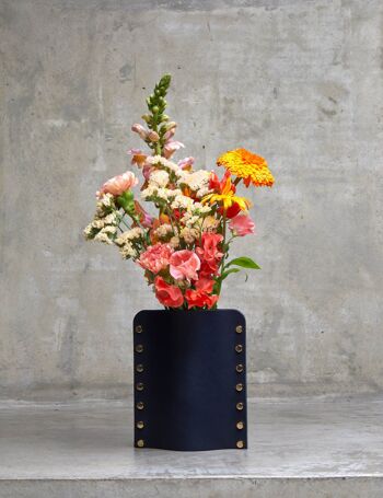Vase en cuir - Bauhaus Stellar S Minuit 8