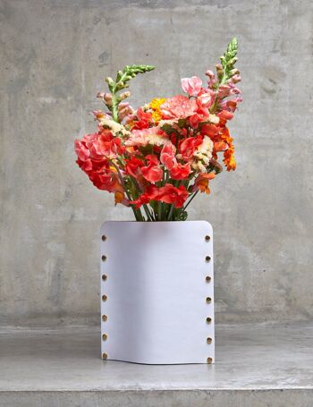 Vase en cuir - Bauhaus Stellar Arctic 5