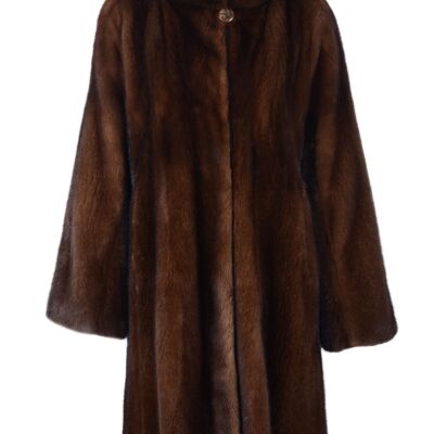 Chic mink coat with stand up collar