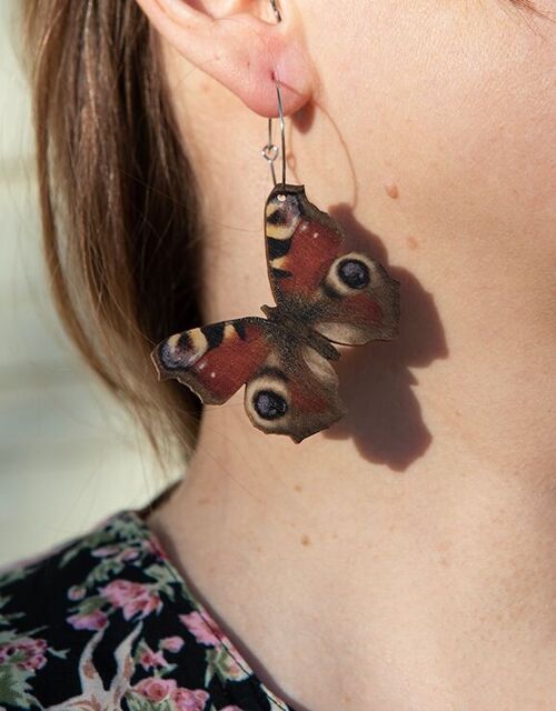 Neitoperhonen | Peacock butterfly Earrings