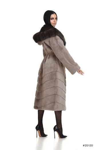 Manteau en vison à capuche en zibeline 3