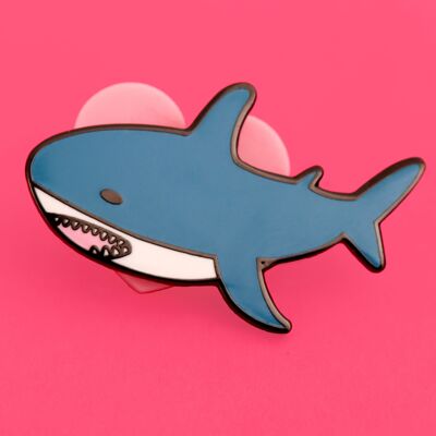 Jolie broche en émail de requin bleu