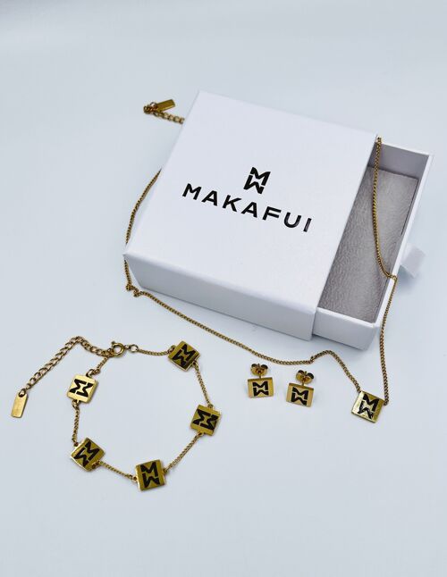Lavish Makafui necklace set