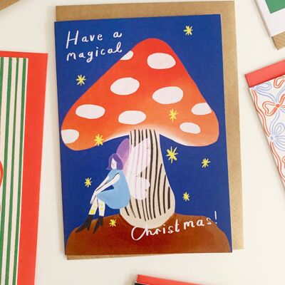 Cartolina di Natale della fata dei funghi magici