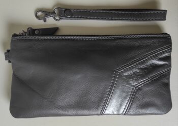 Pochette en cuir, couleur Gris et Argent, upcycling 2