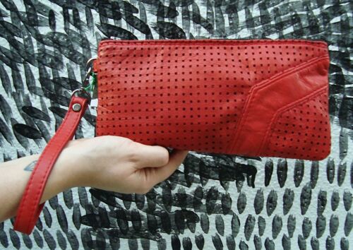 Graphic pouch in red Italian leather, large format.
