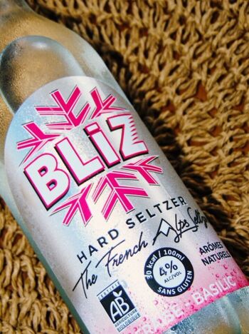 BLIZ Hard Seltzer saveur Fraise - Basilic 3