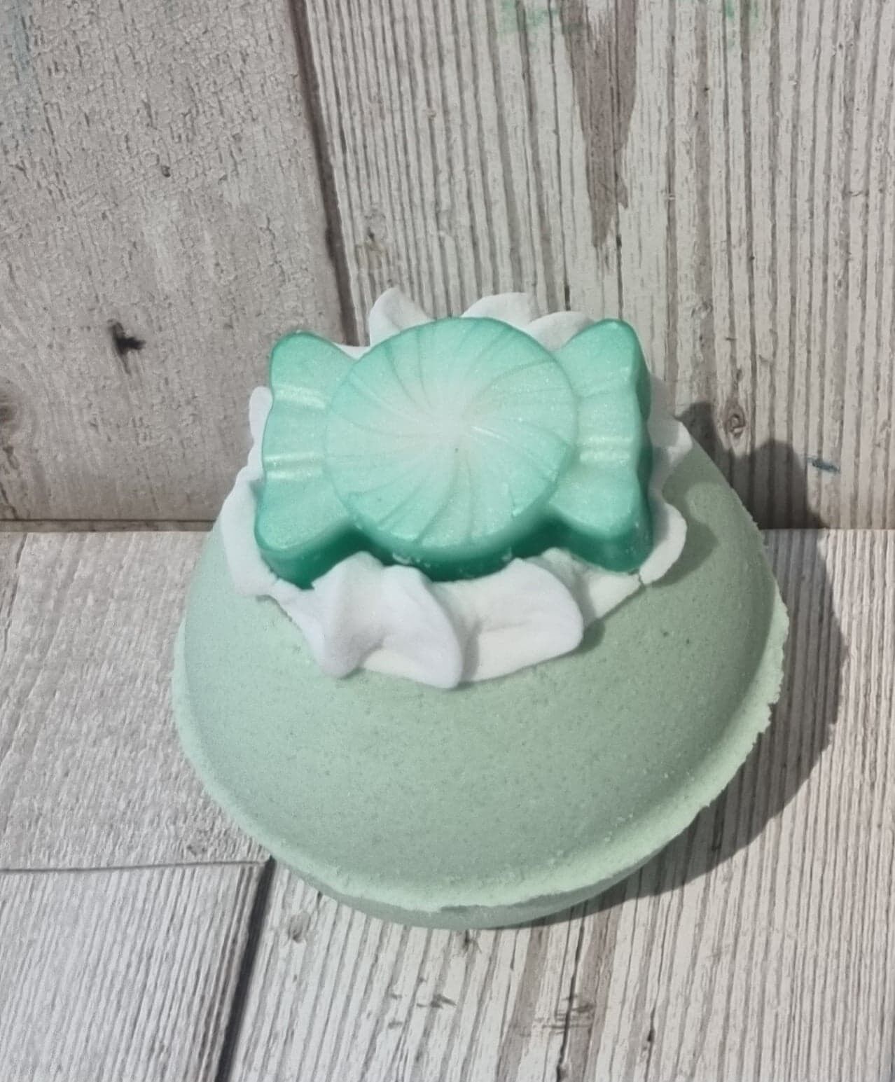 Buy wholesale Sweet Peppermint Whipped Top Bath Bomb