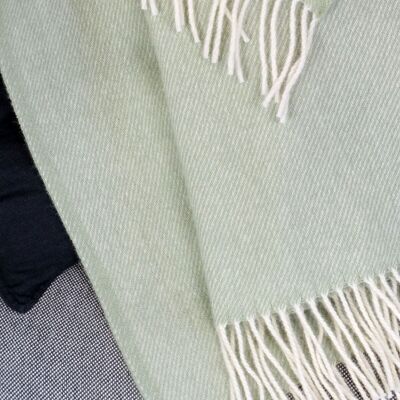 Couverture en laine / couverture câline uni sauge