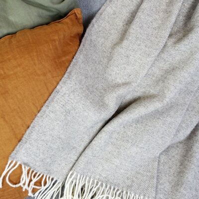 Wool blanket / cuddly blanket plain limestone