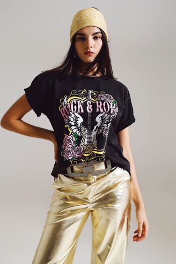 Camiseta avec estampado vintage de rock and roll en negro 4