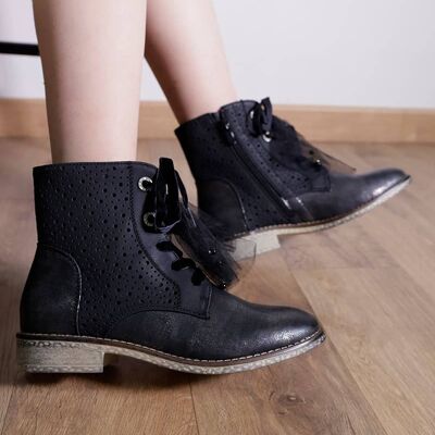 Lace-up ankle boot - F5868