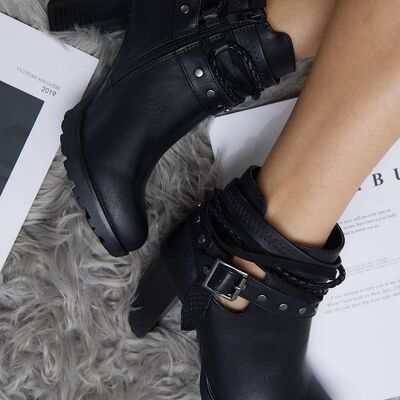 Heeled ankle boot - F6026