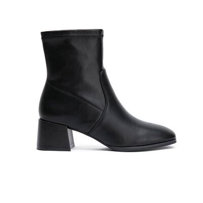 Simple ankle boot with small heel - HQ311