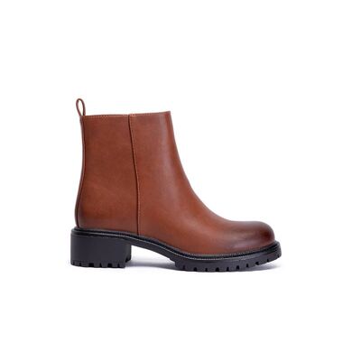 Plain ankle boot in smooth faux leather - HQ305