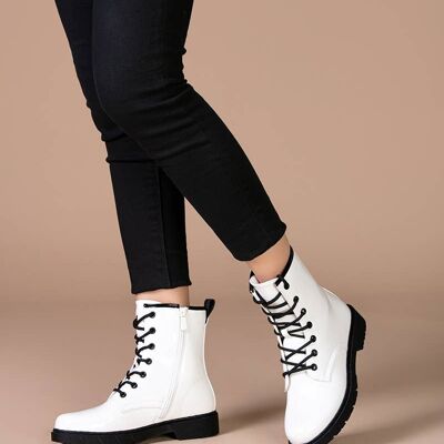 Patent lace-up ankle boots - LH103