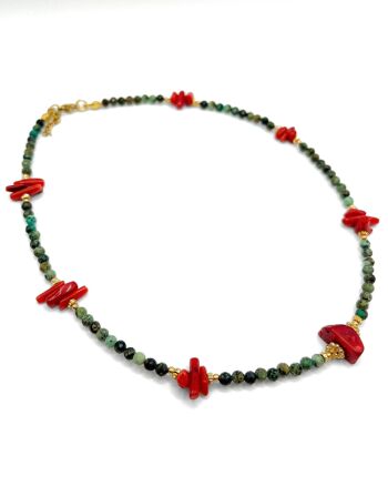 Collier en pierre naturelle de Turquoise Africaine, corail rouge & perles plaquées or - Fait main - Ravage 2