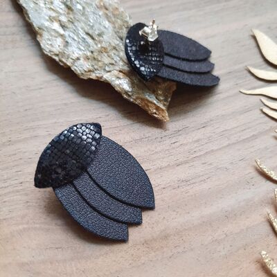 Black Dahlia Earrings - (made in France) in solid beech wood and leather