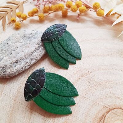 Emerald Green Dahlia Earrings - (made in France) in solid beech wood and leather