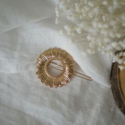 Claudia Round Gold Flower Barrette