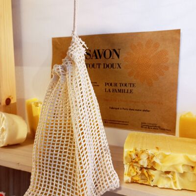 Net for soap scraps or solid shampoo