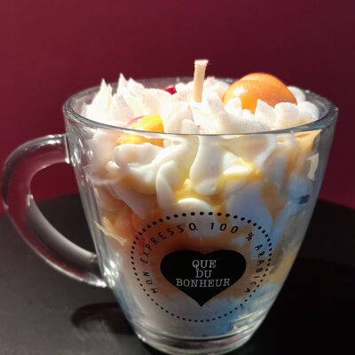 Artisanal gourmet cup candle scented with exotic fruits